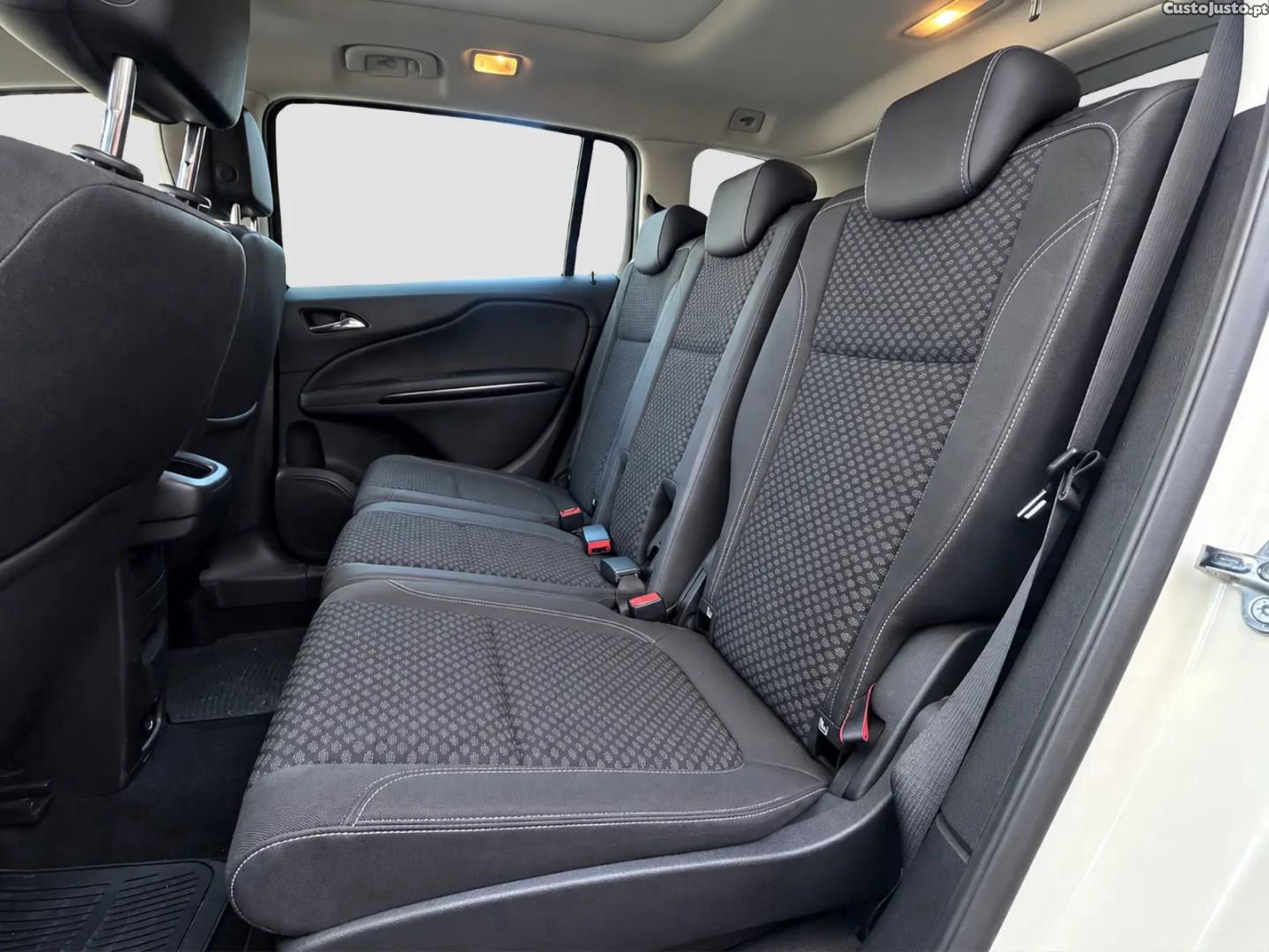 Opel Zafira 1.6 CDTi Dynamic S/S — photo 5