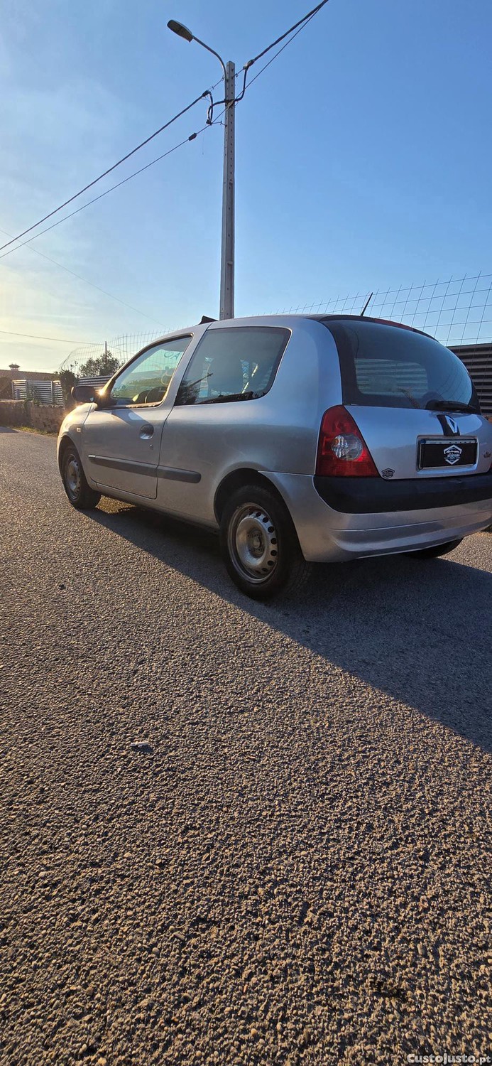 Renault Clio Storia — fotografia 6