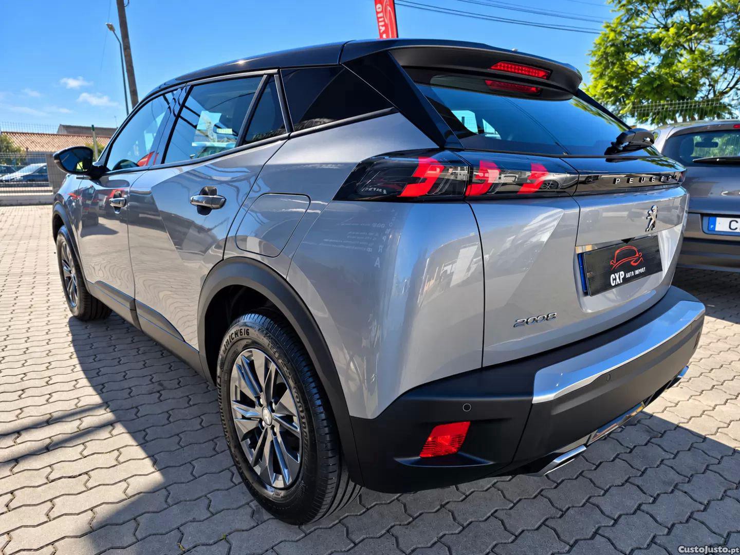 Peugeot 2008 Puretech 130 eat8 active pack — fotografia 13