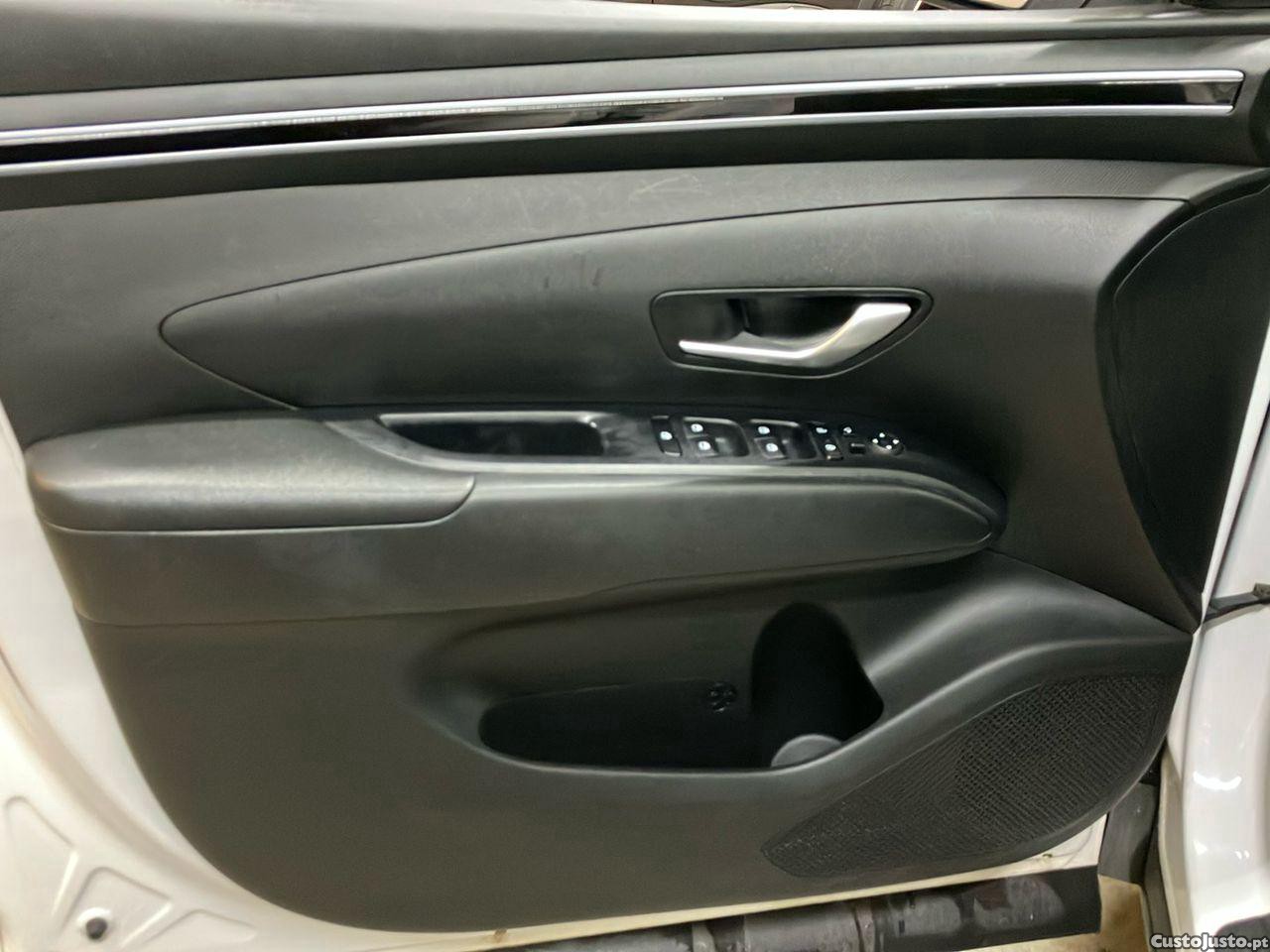 Hyundai Tucson 1.6 T-GDI PREMIUM — fotografia 4