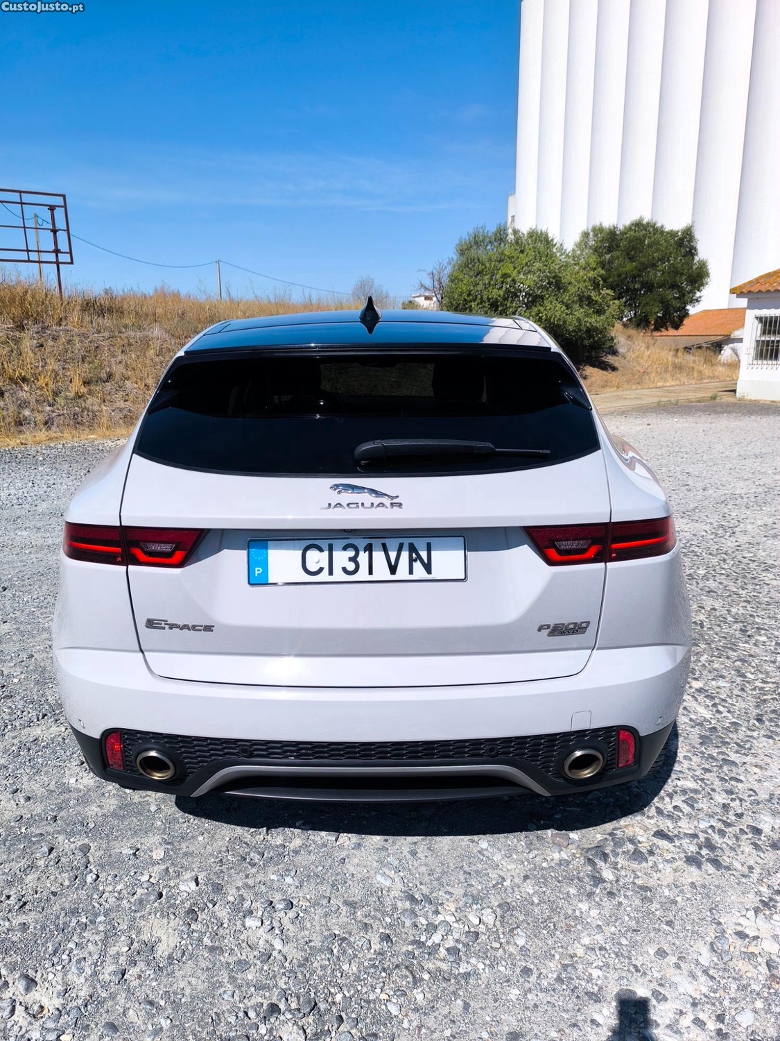 Jaguar E-Pace 2.0i 300 AWD - 19 foto 4