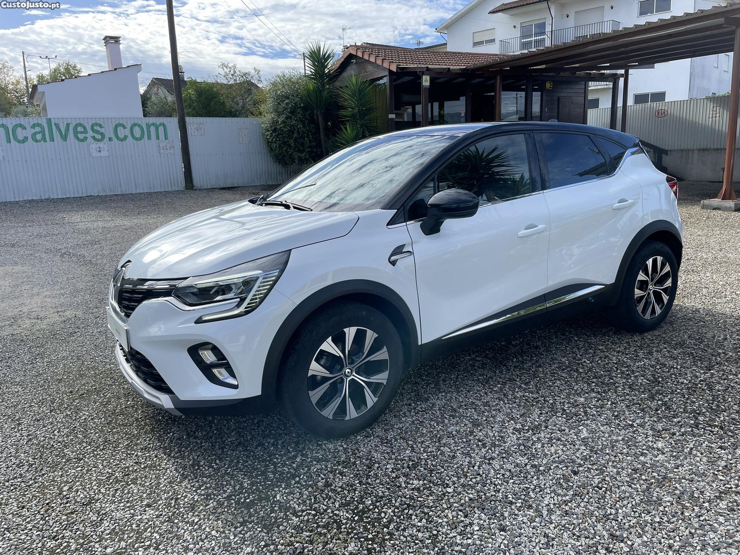 Renault Captur 1.0 TceBi-Fuel — fotografia 11