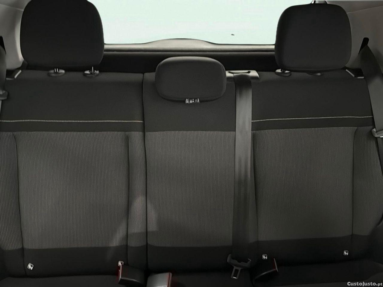 Citroën C3 1.2 PureTech C-Series — fotografia 7