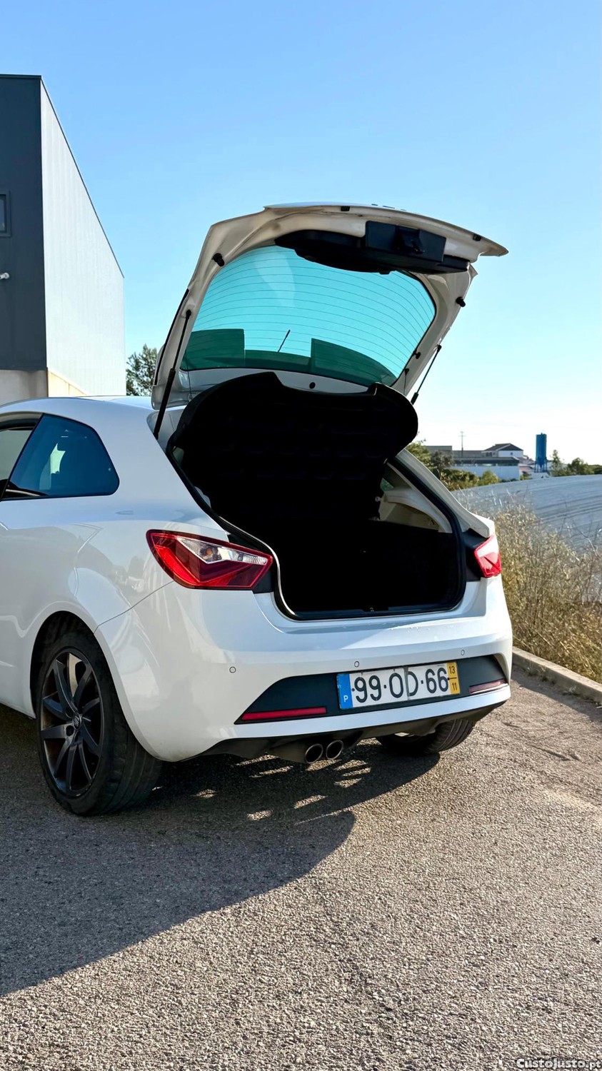 Seat Ibiza 1.6 TDI FR — photo 5