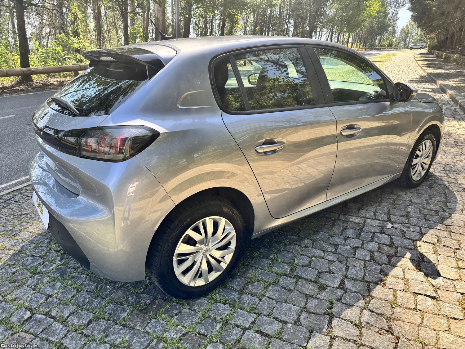 Peugeot 208 1.5 Hdi — fotografia 9