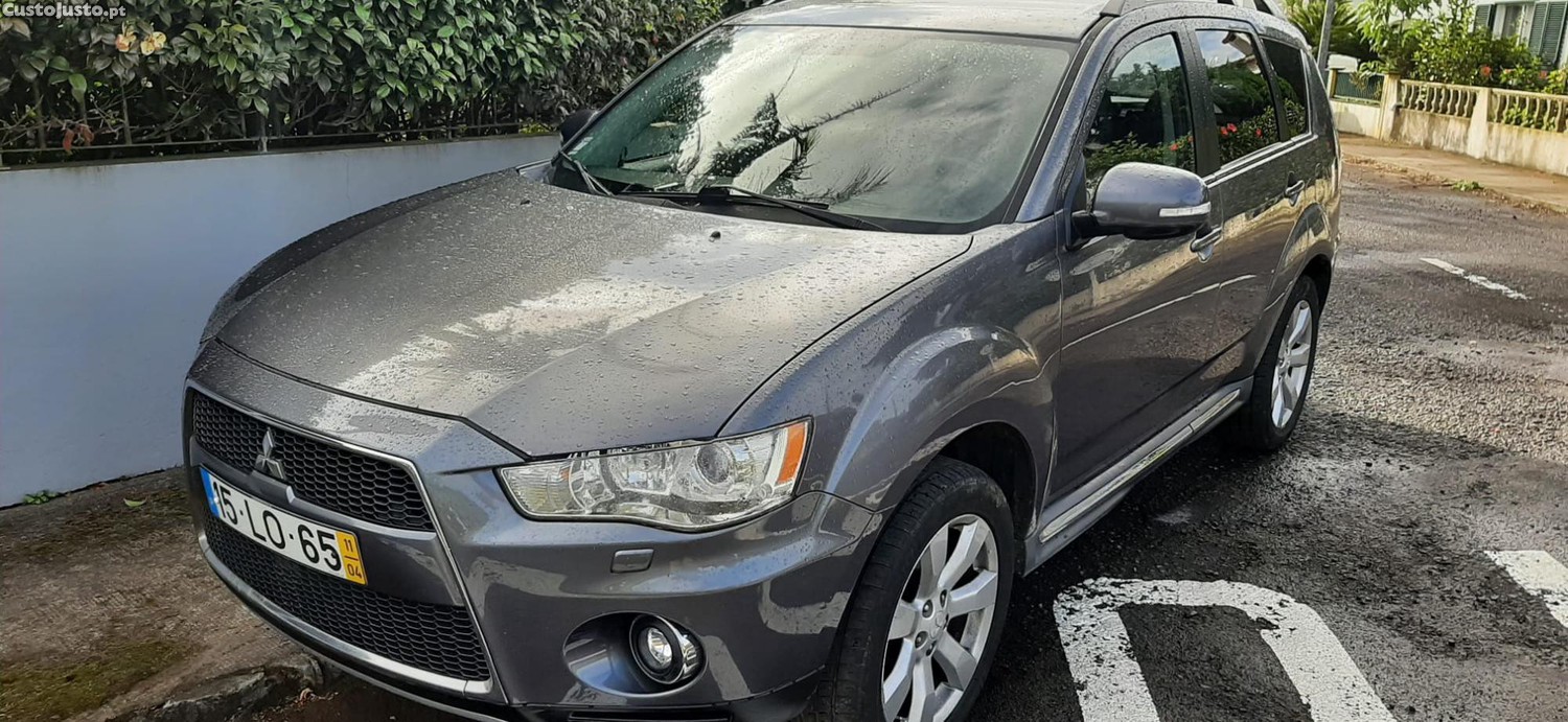 Mitsubishi Outlander Intense - 11 foto 2