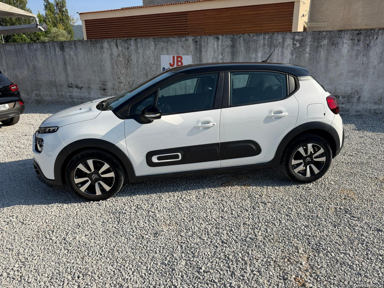 Citroën C3 1.2 PureTech Shine - 21 — photo 5