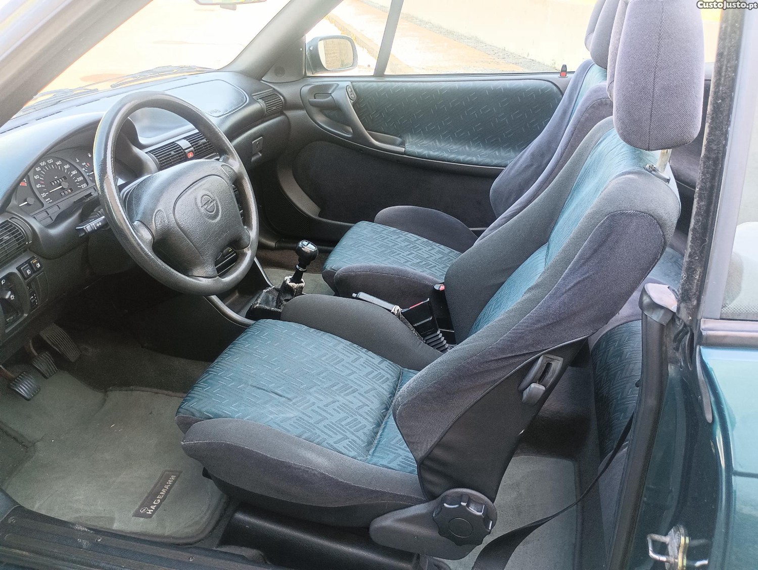 Opel Astra 1.6 I F-Cabrio — fotografia 9
