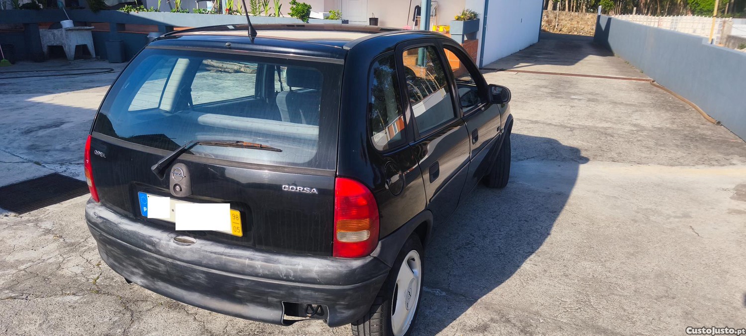 Opel Corsa b — fotografia 8