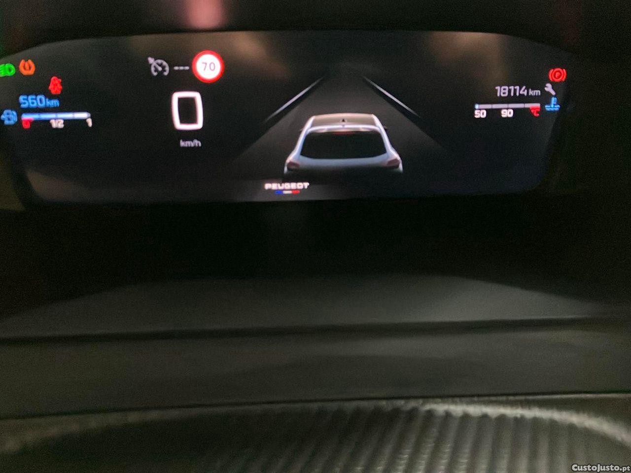 Peugeot 208 1.2 PureTech Allure — fotografia 11