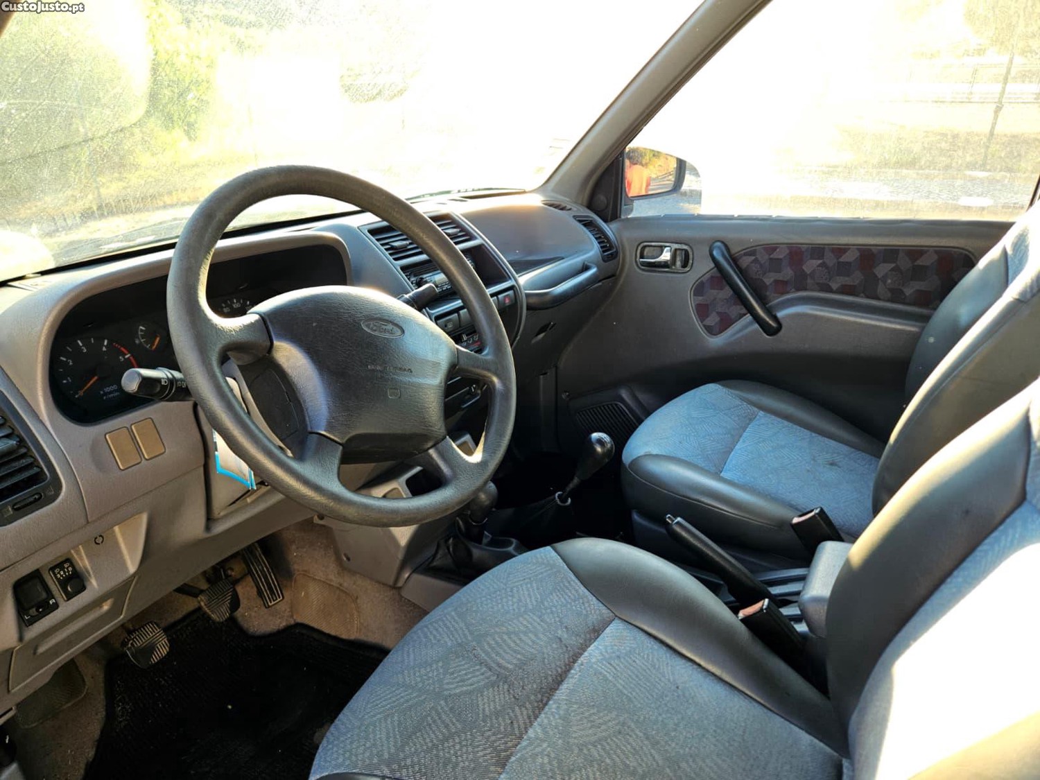 Ford Maverick 2.7 gl - 98 foto 2