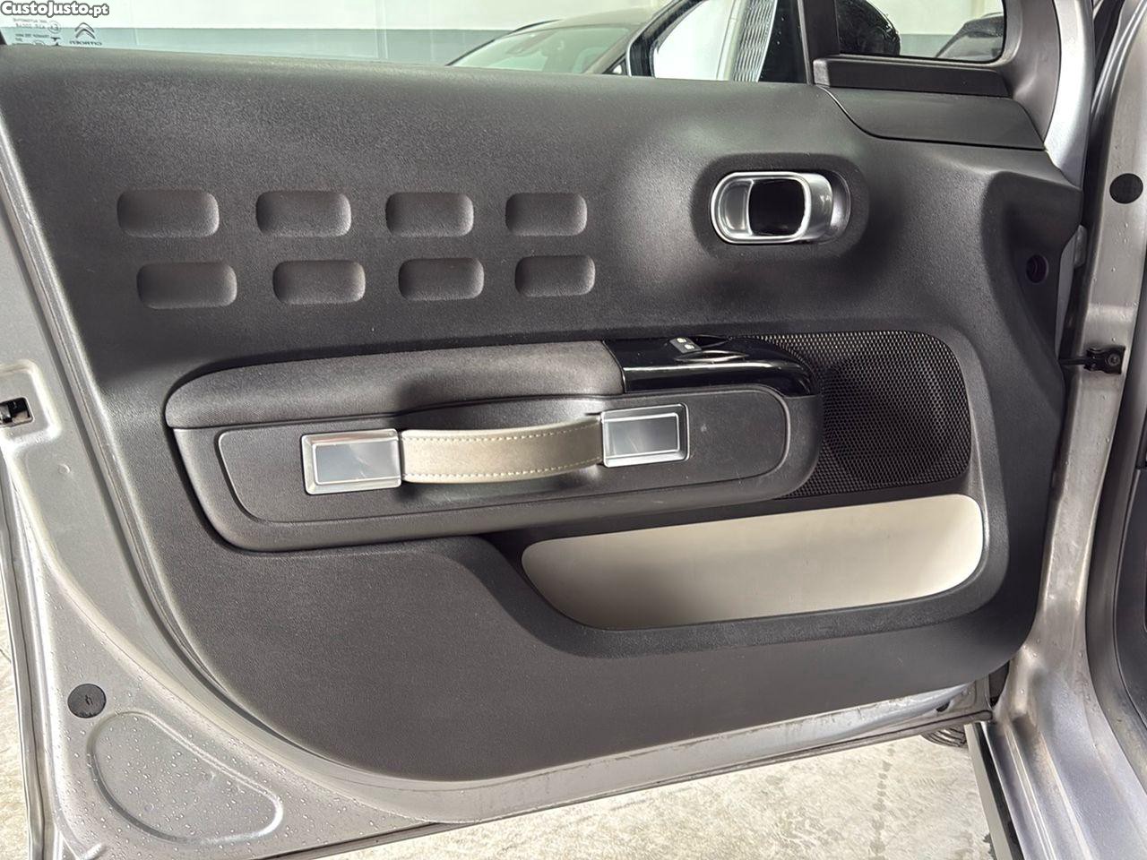 Citroën C3 1.2 PureTech C-Series — fotografia 4