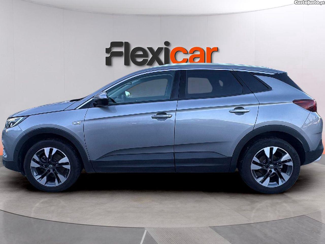 Opel Grandland X 1.2 T Ultimate — fotografia 14