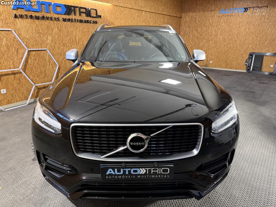 Volvo XC90 2.0 D4 R-Design - 17 foto 2