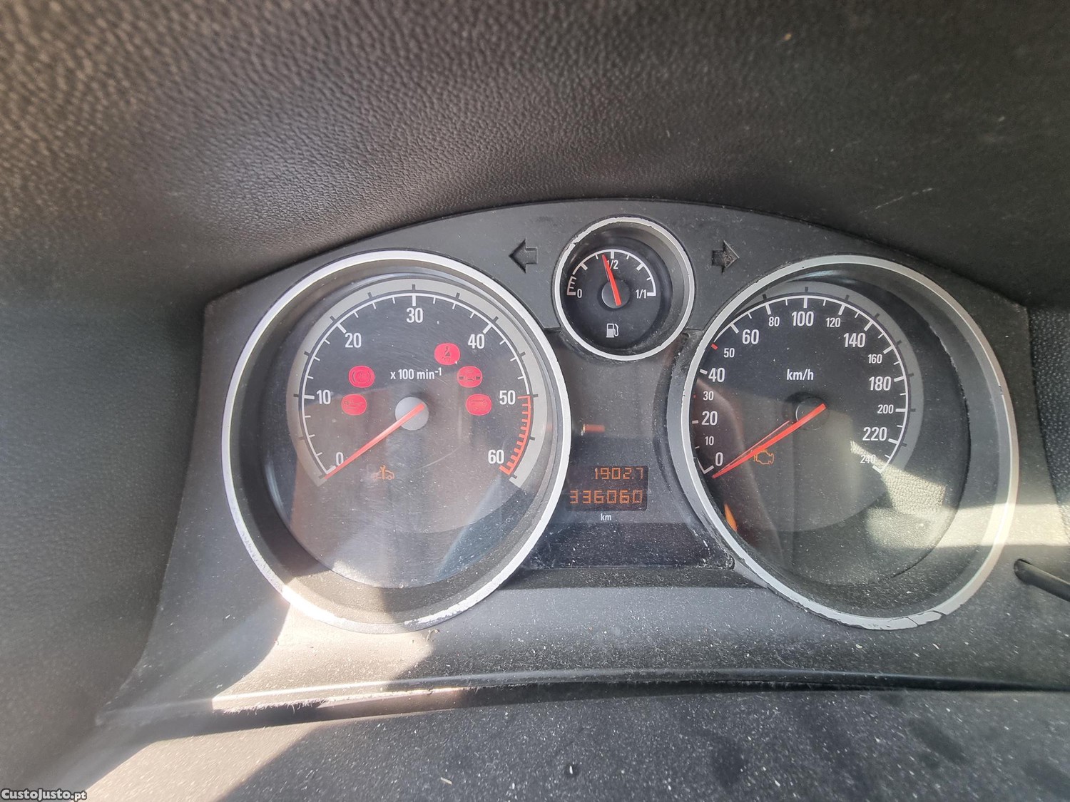 Opel Astra CDTI — fotografia 4
