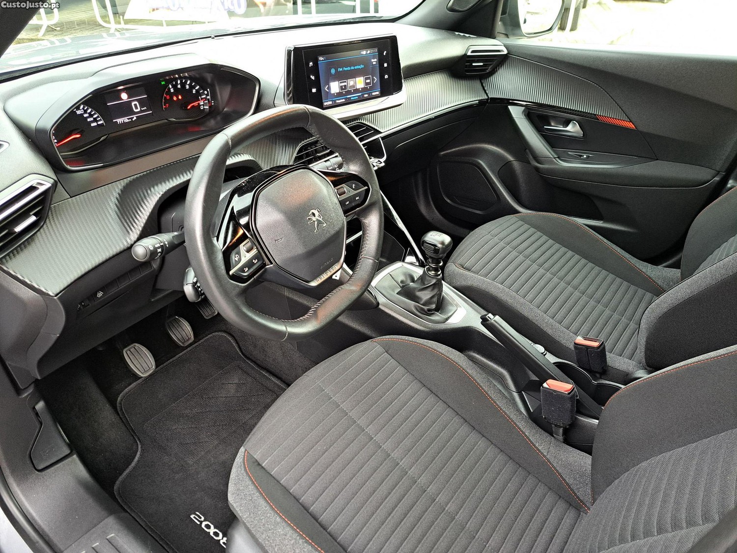 Peugeot 2008 1.2 PureTech Active Pack — fotografia 21