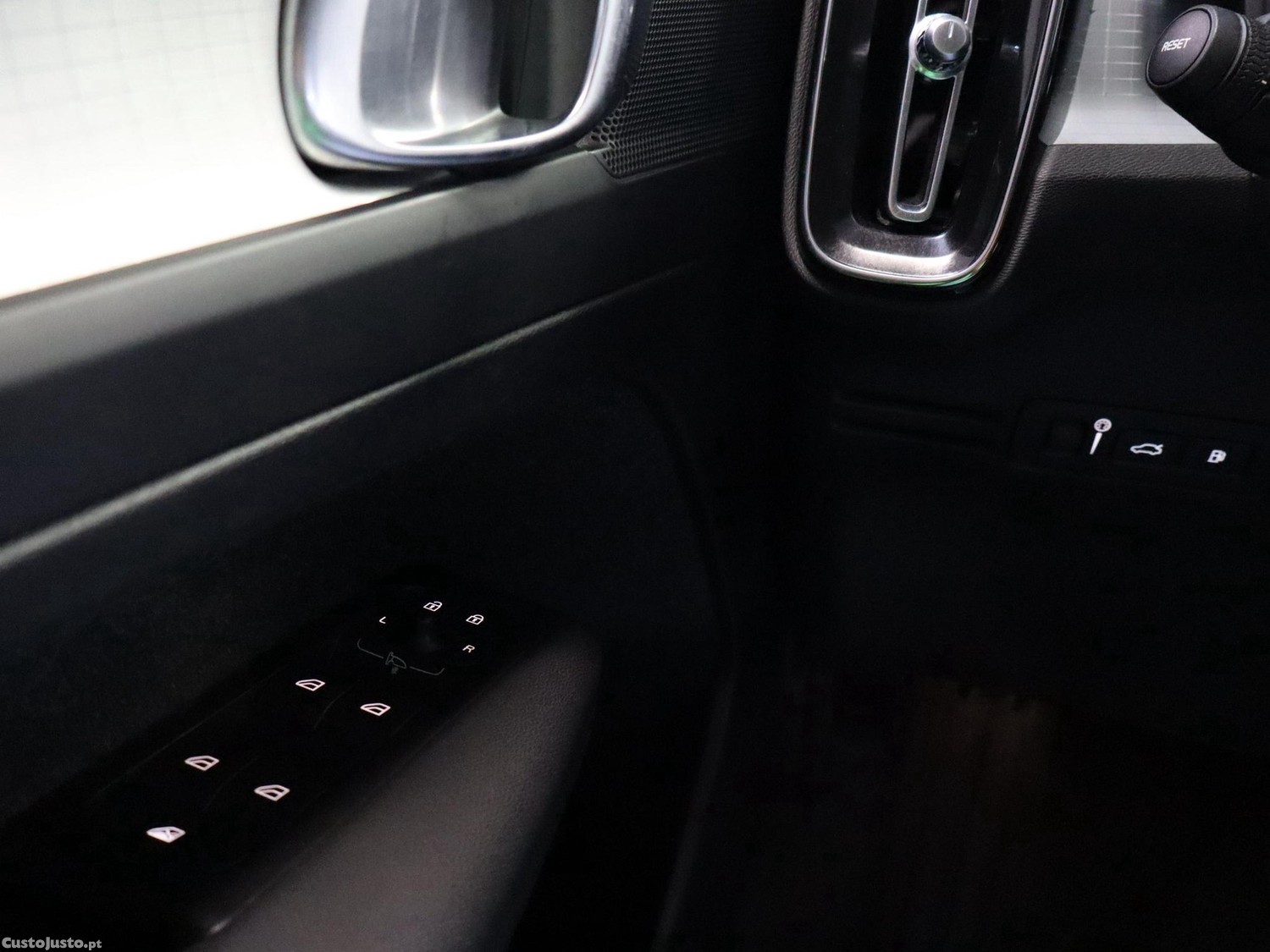Volvo XC 40 1.5 T4 PHEV Inscription — fotografia 10
