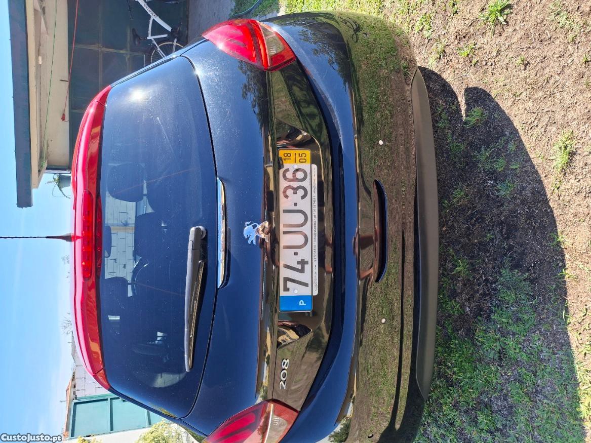 Peugeot 208 1.2 Style 82 cv — photo 2