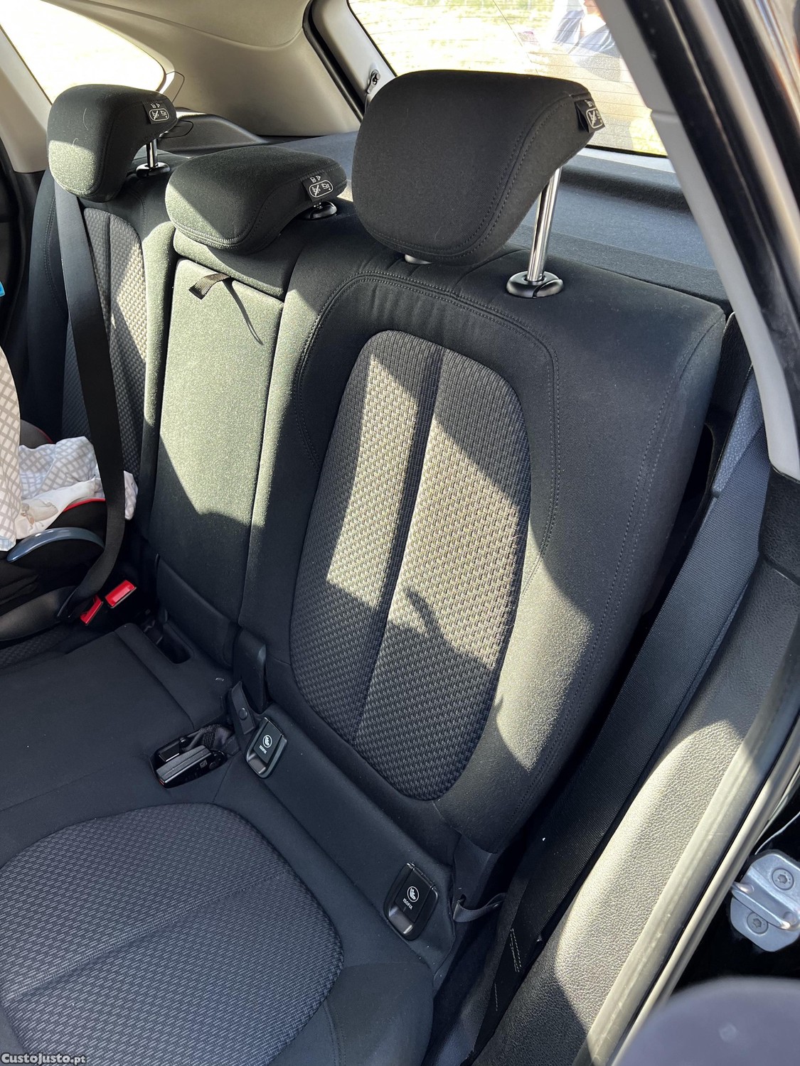 BMW 216 Active Tourer i — fotografia 11