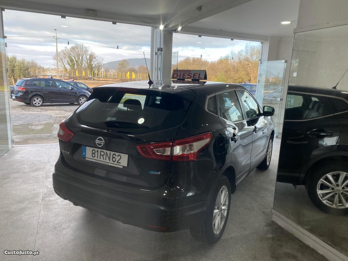 Nissan Qashqai 1.5 DCI -100 MIL KMs — fotografia 5