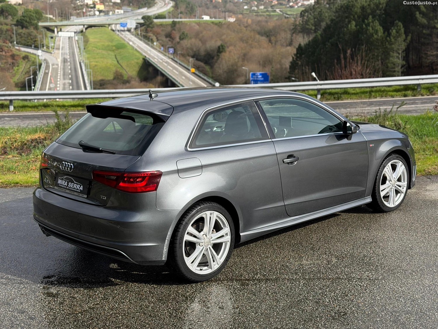 Audi A3 2.0 TDi S-line S tronic — fotografia 27