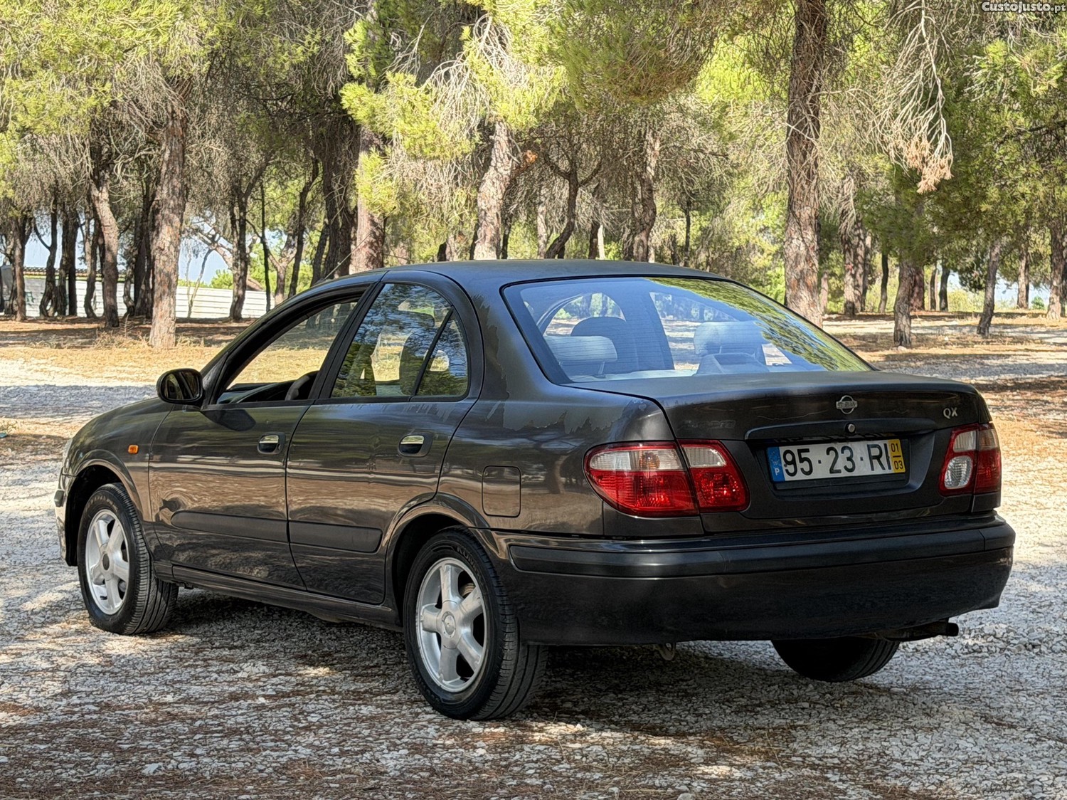 Nissan Almera 1.5i 90cv — photo 5