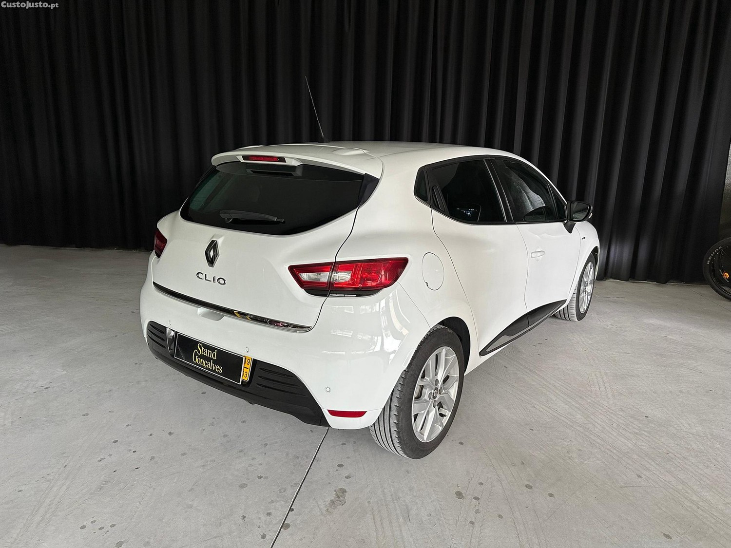Renault Clio 0.9 TCE Limited — fotografia 2