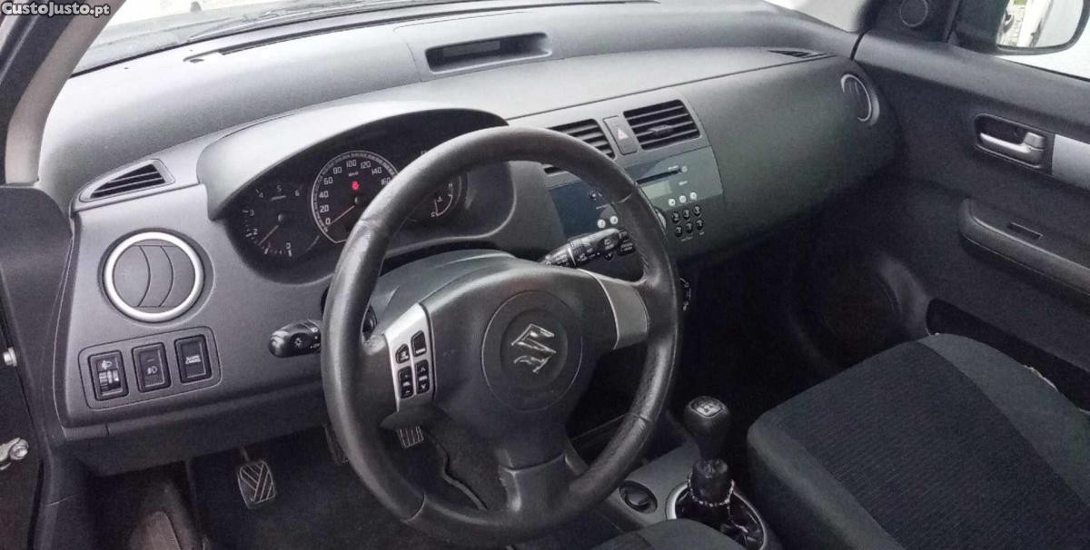 Suzuki Swift 1.3 diesel - 07 foto 3