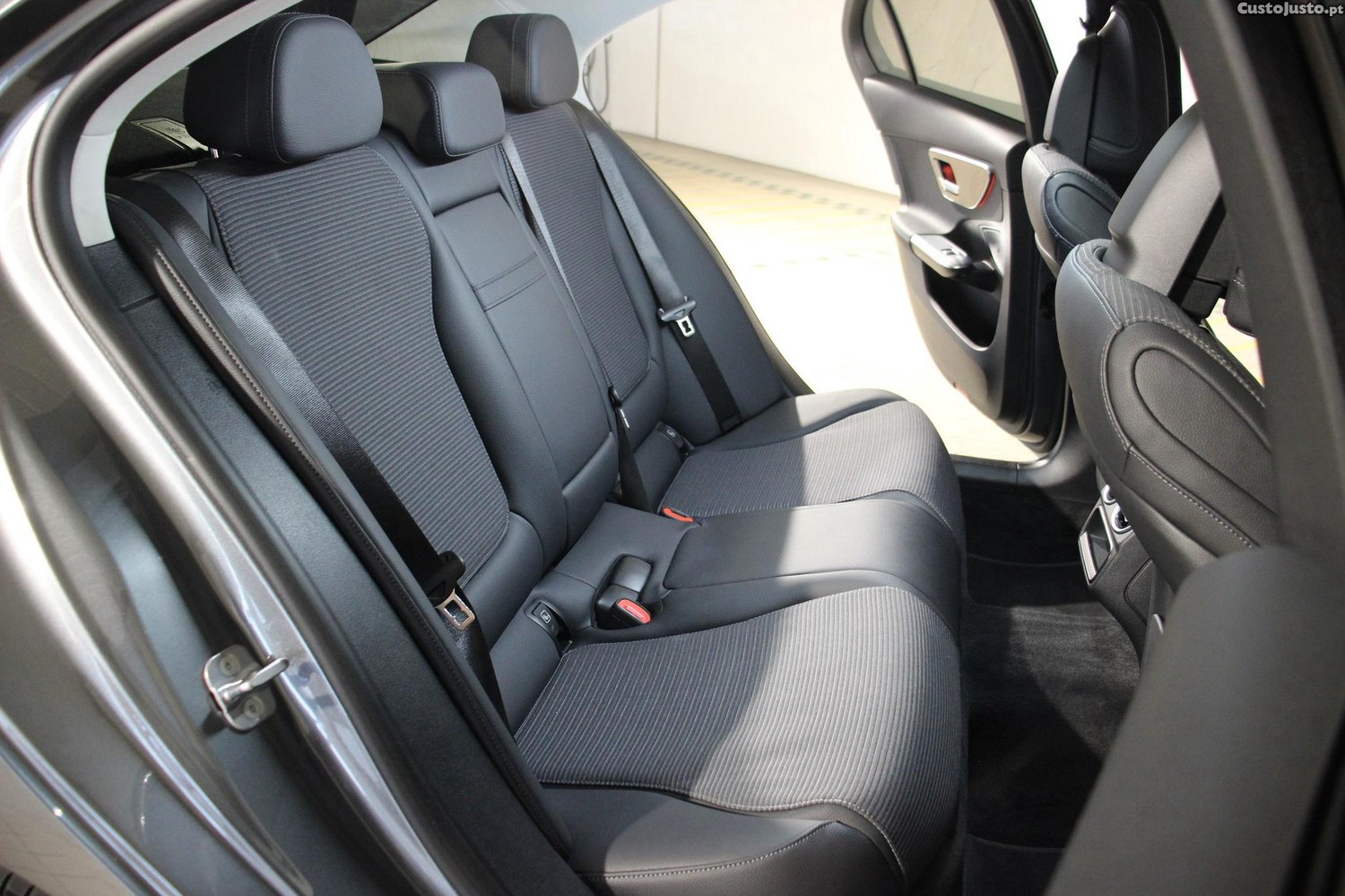 Mercedes-Benz C 300 de Avantgarde — fotografia 4