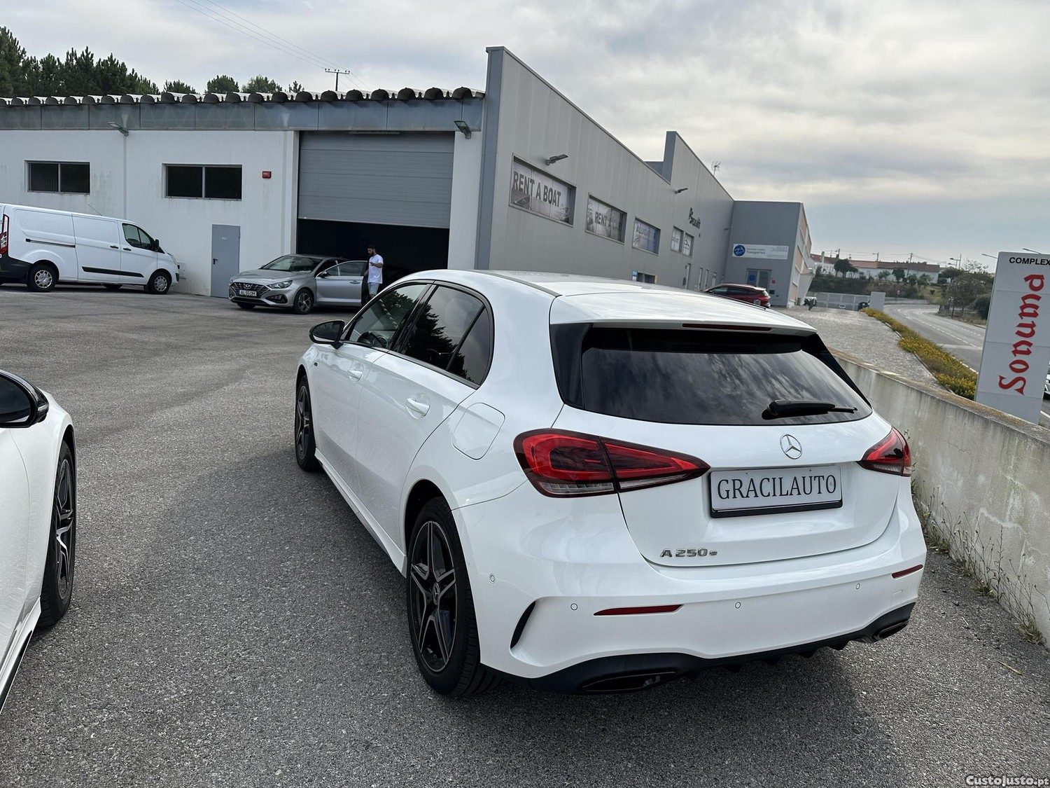 Mercedes-Benz A 250 e AMG - 21 — photo 3
