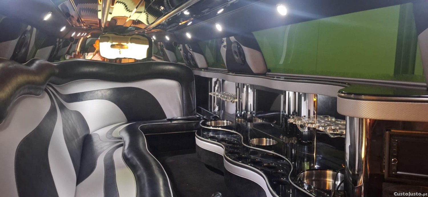 Chrysler 300 C LIMOUSINE — fotografia 3