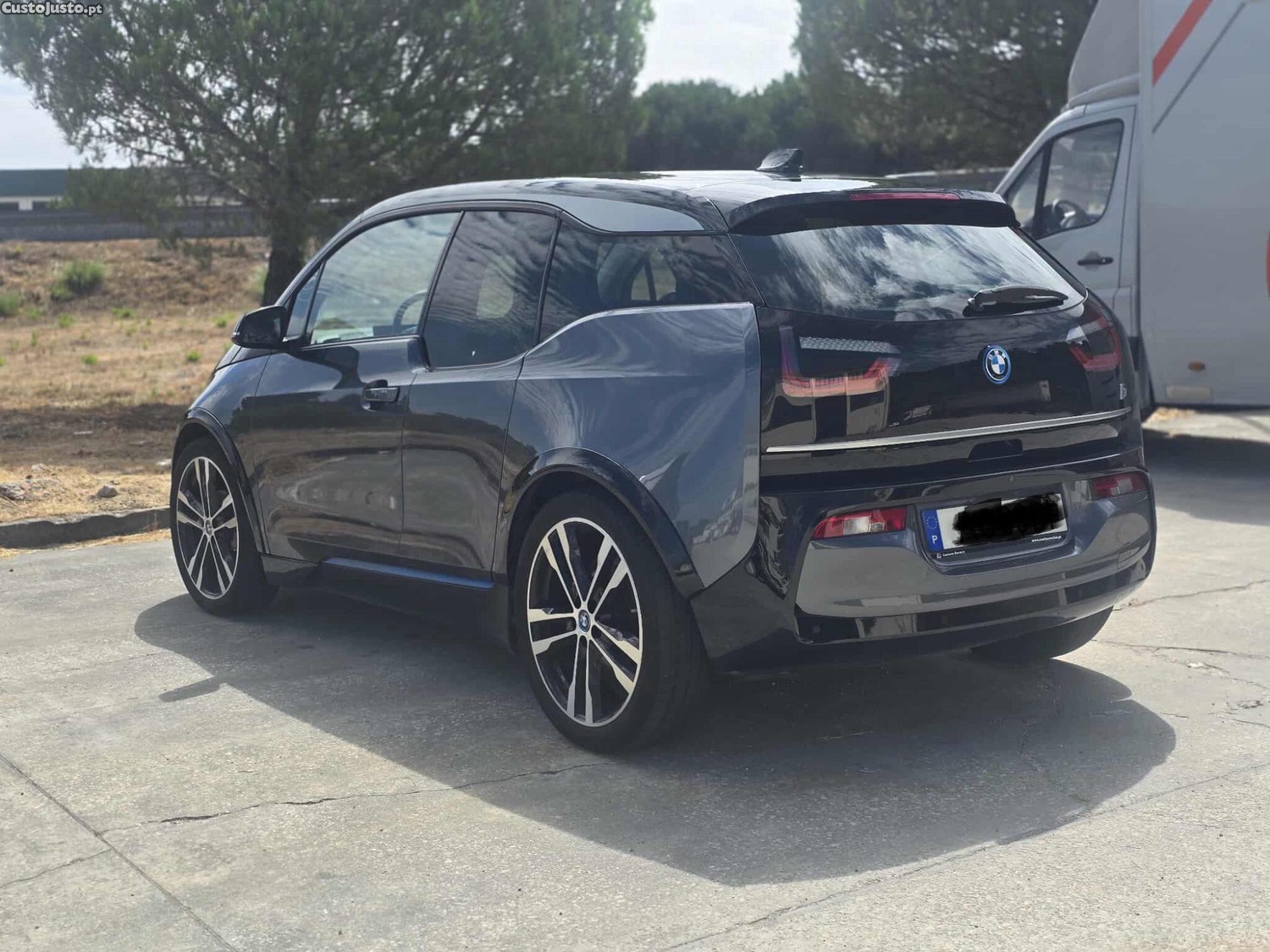 BMW i3 electric - 21 foto 2