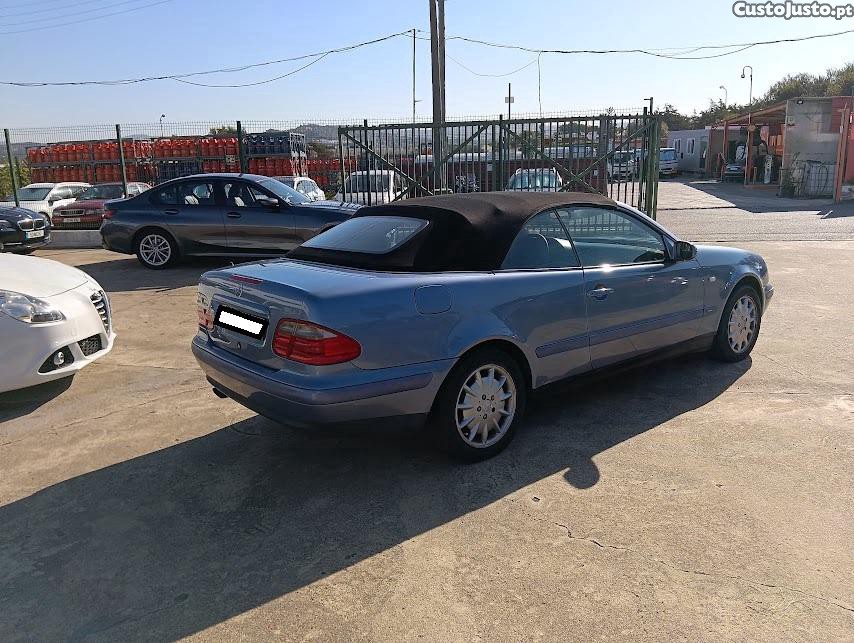 Mercedes-Benz CLK 230 CABRIO KOMPRESSOR - 99 foto 4
