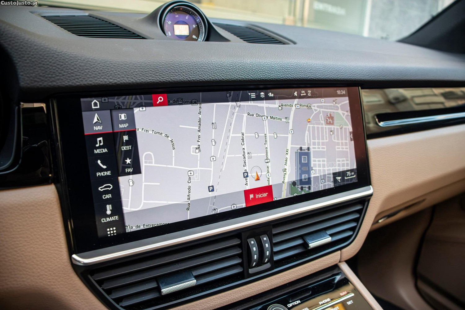 Porsche Cayenne E-Hybrid — fotografia 12