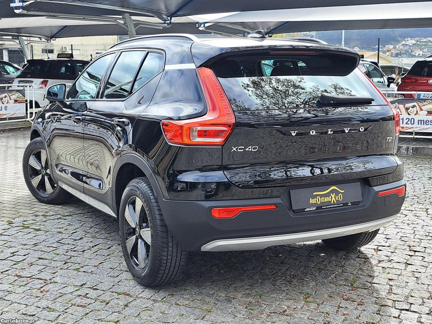 Volvo XC40 1.5 T2 Momentum Core - 22 foto 2