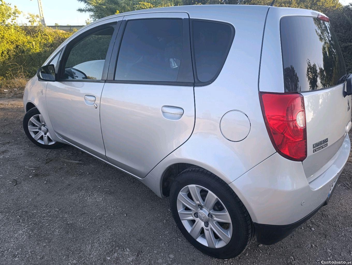 Mitsubishi Colt 1.3 — photo 4