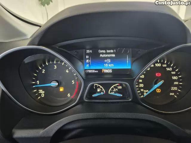 Ford C-Max 1.5 tdci titanium powershift — fotografia 10