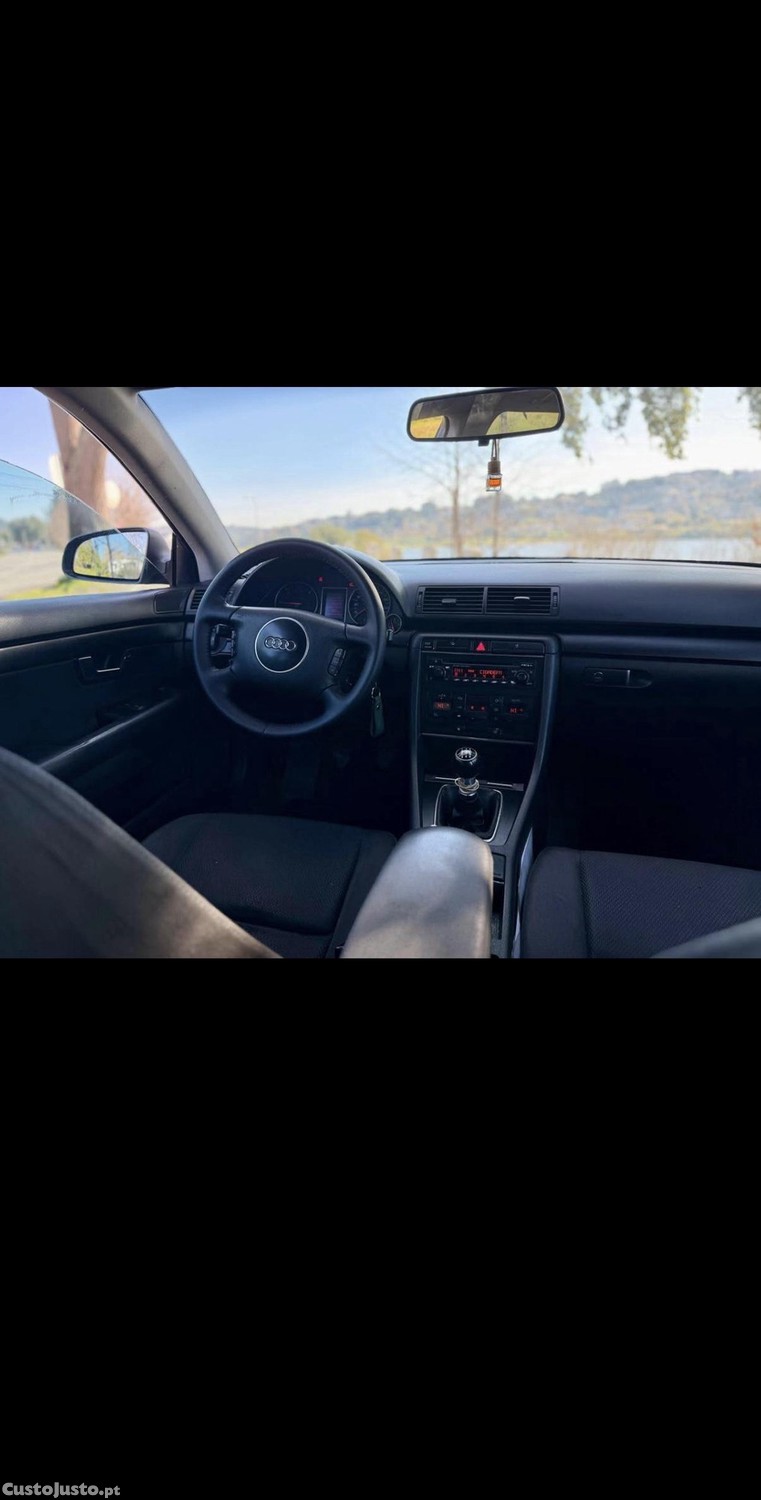 Audi A4 B6 — photo 5