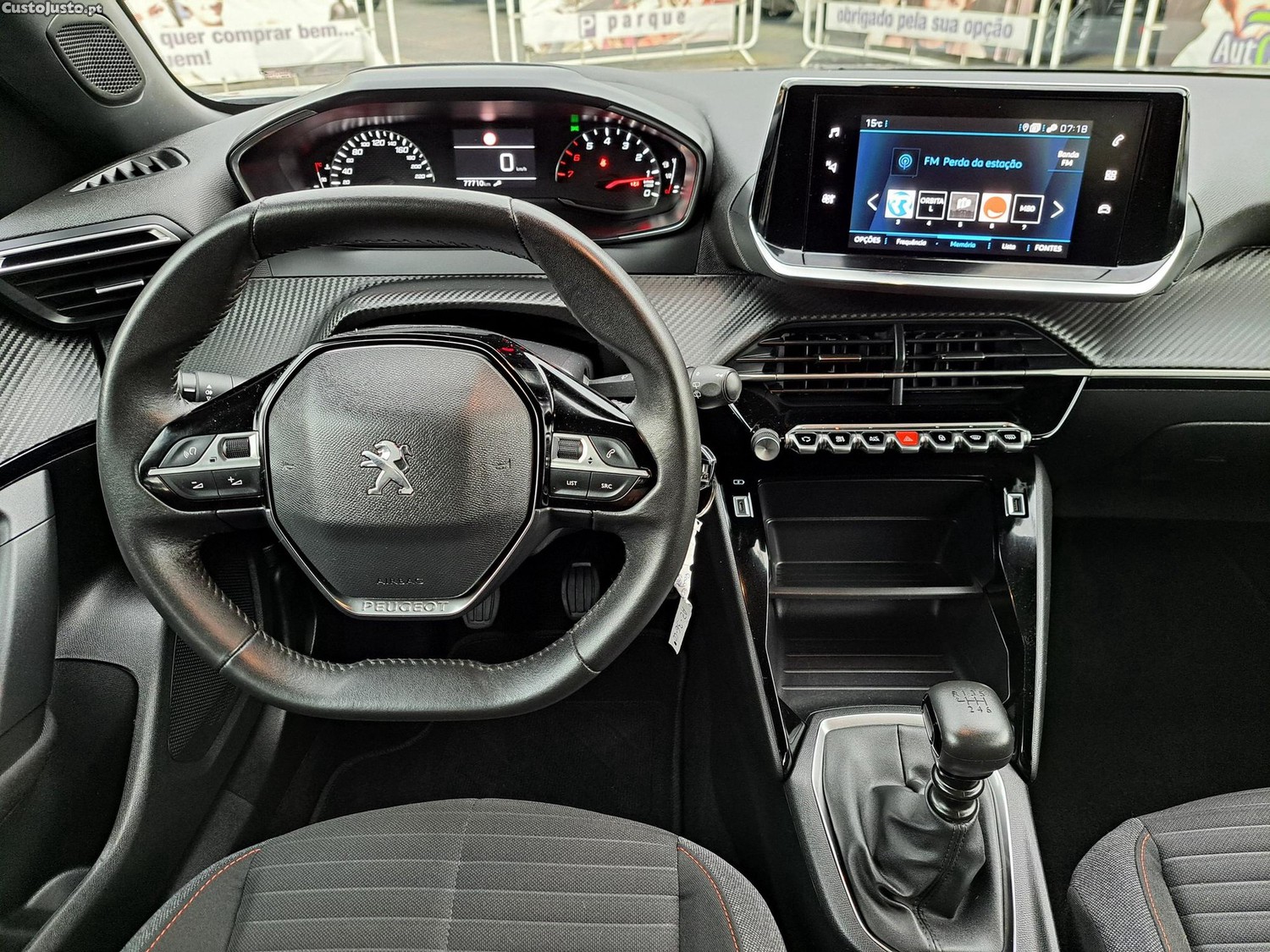 Peugeot 2008 1.2 PureTech Active Pack — fotografia 16