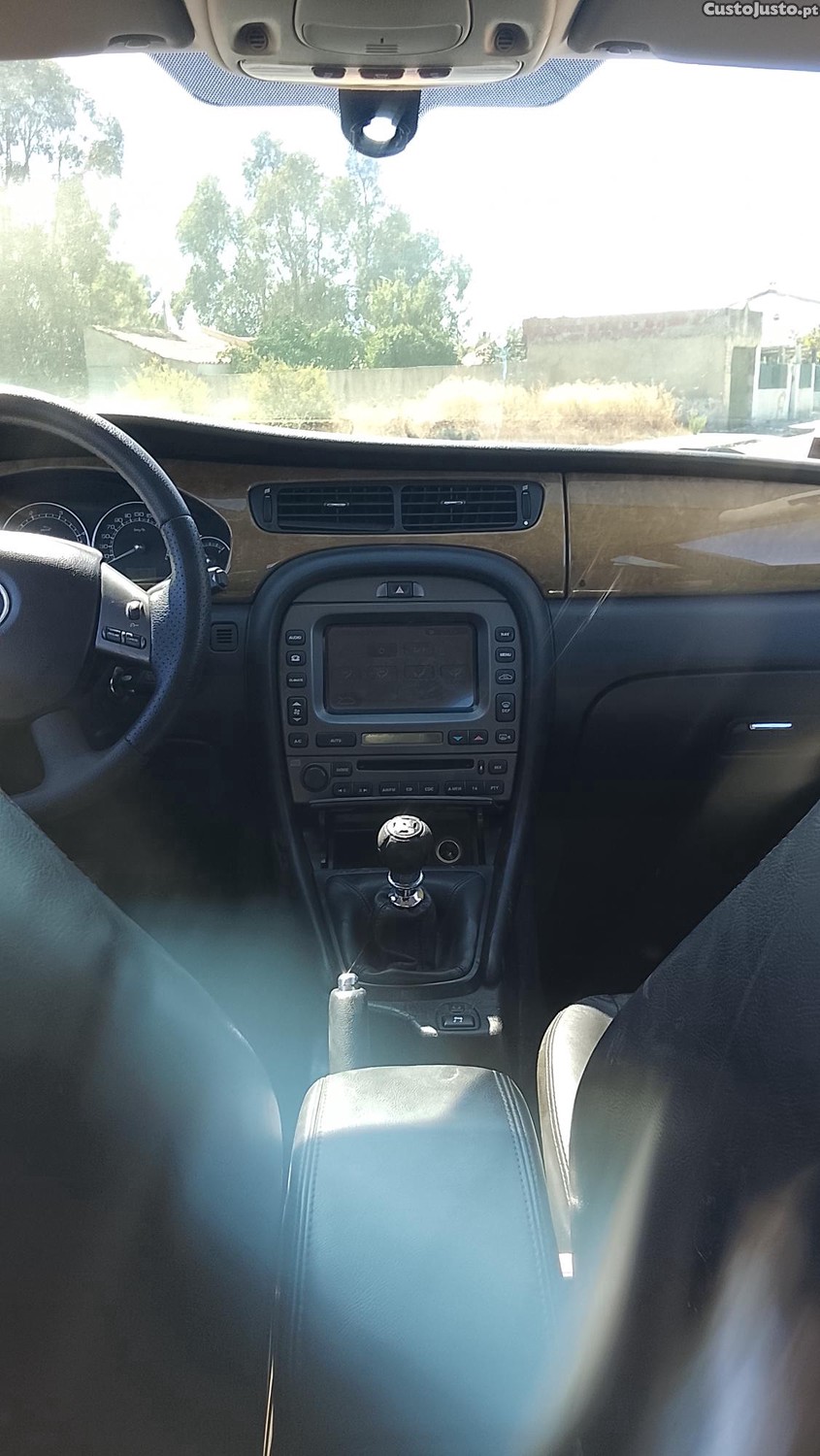 Jaguar X-Type 2.0 diesel full extras — fotografia 4