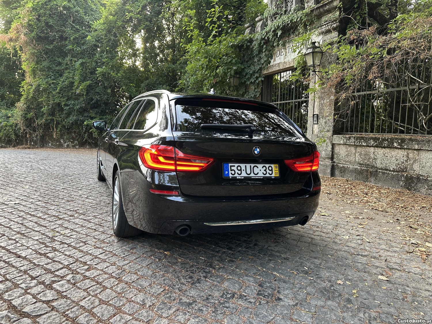 BMW 520 Luxury Line Auto  - 18 — photo 4