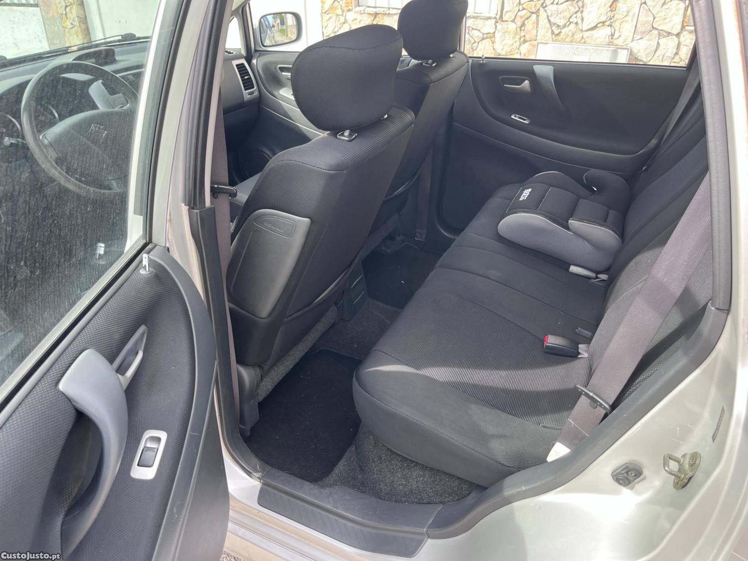Suzuki Liana 1.4DDis GLX — fotografia 4