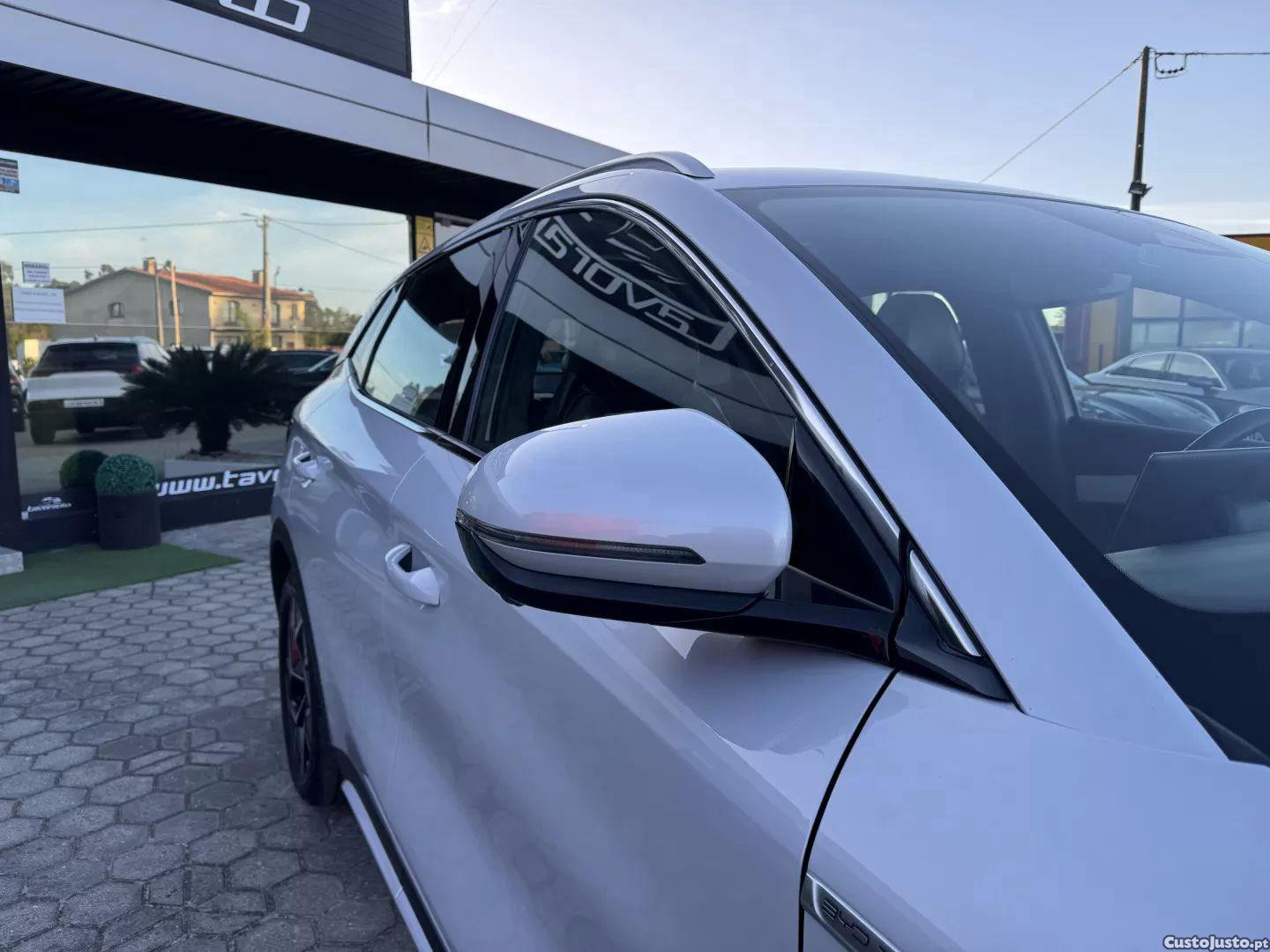BYD Atto 3 60.48 kwh design — fotografia 4
