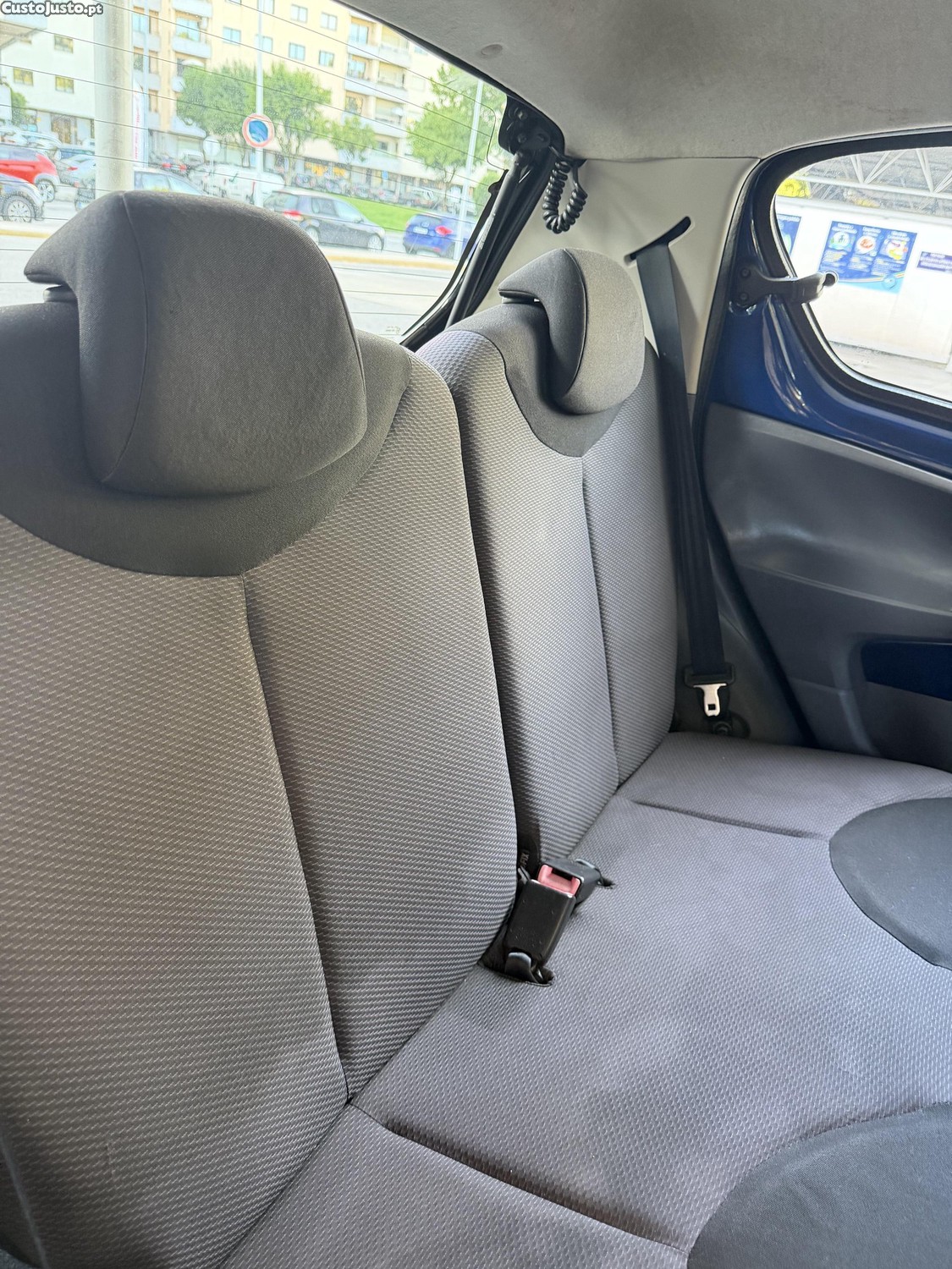 Toyota Aygo 1.0 — photo 4