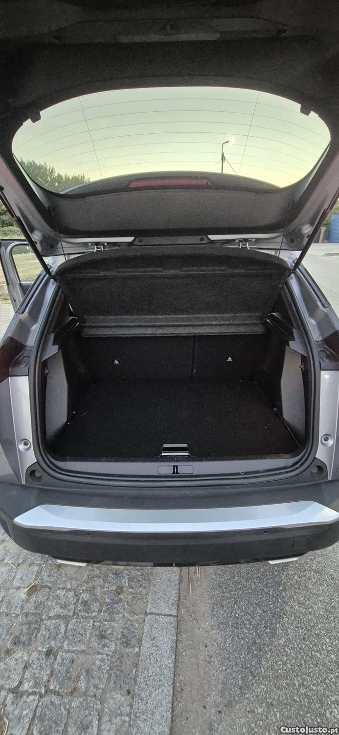 Peugeot 2008 1.2 PureTech Allure Pack 130cv - 22 foto 3