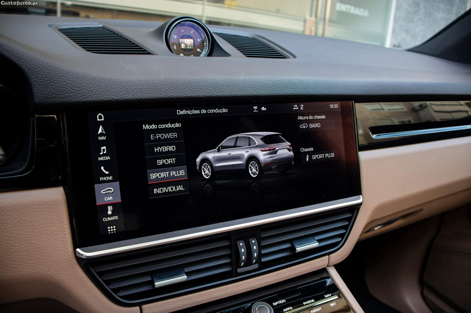 Porsche Cayenne E-Hybrid — fotografia 10