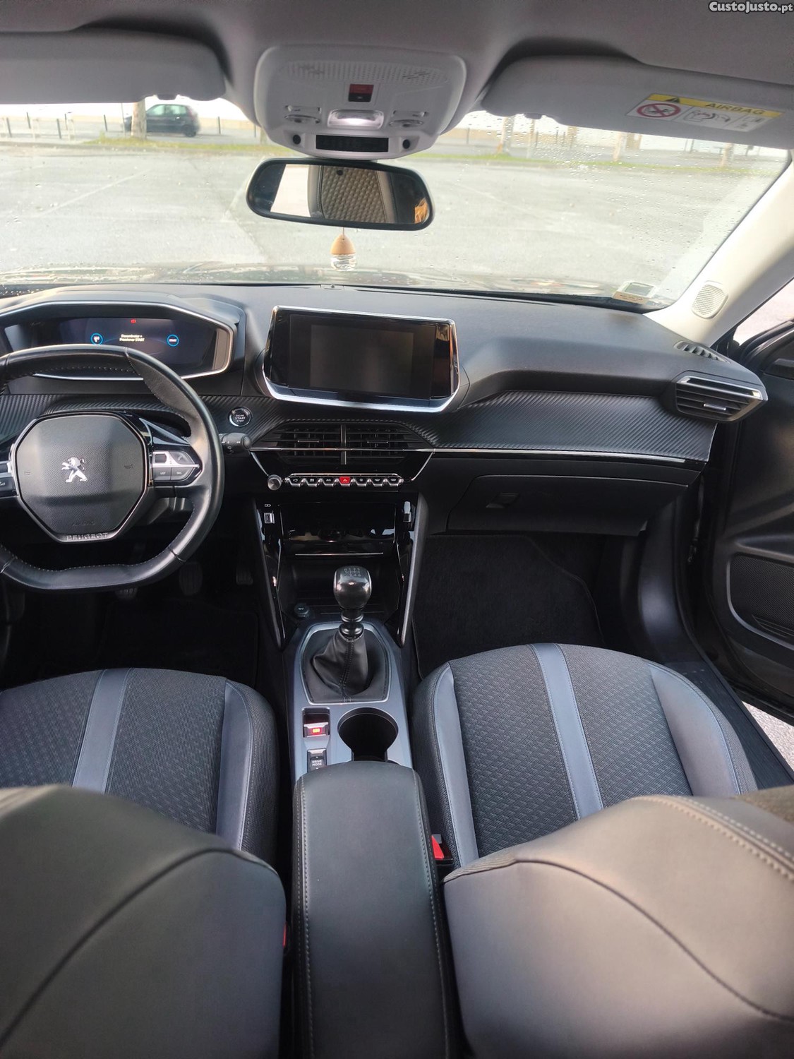 Peugeot 2008 allure — photo 4