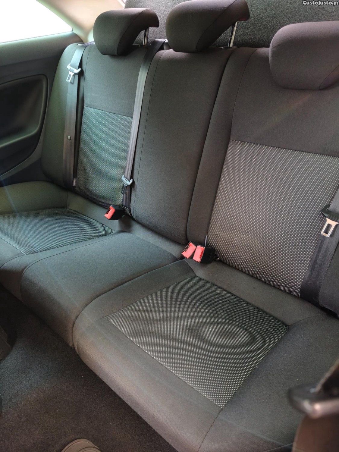 SEAT Ibiza Edição especial 3 portas — fotografia 4