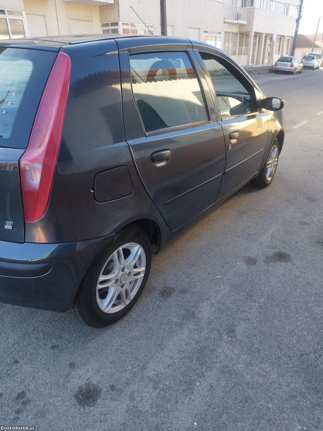 Fiat Punto 1.2 Gasolina 8valvulas — fotografia 8