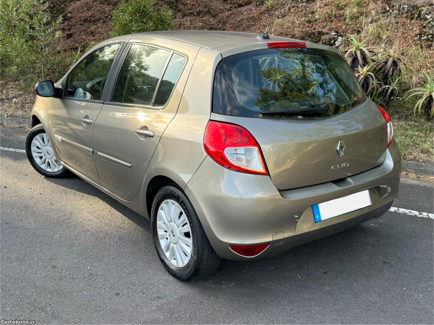 Renault Clio 1.2 16V Dynamic S Full Extras C/ Novo - 10 foto 2